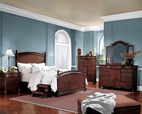 master bedroom colors | Common Ground: Design Challenge #4 Pam's Bedroom Bedroom With Blue Walls, Navy Bedrooms, Mahogany Furniture, Sherwin Williams Paint Colors, Brown Bedroom, Brown Furniture, Bedroom Paint Colors, Wood Bedroom, Bedroom Paint