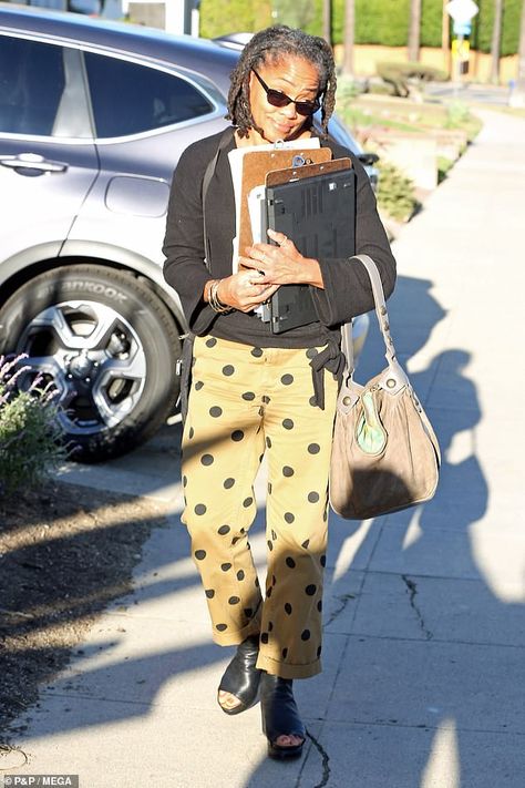 The 62-year-old grandmother-to-be was seen smiling as she returned to her home in Los Angeles shortly after the announcement Doria Ragland, Queen Esther, Princess Meghan, American Princess, Kensington Palace, Style Finder, Louis And Harry, Celebrity Street Style, Princess Wedding