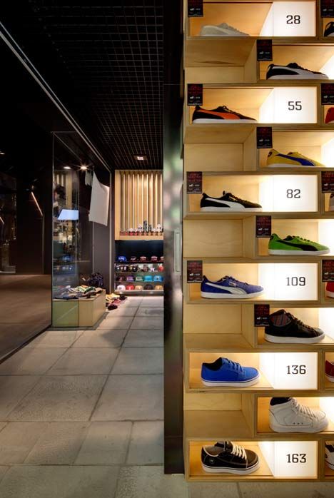 Sneakerology by Facet Studio Shoes Display, Shoe Store Design, Visual Merchandising Displays, Retail Inspiration, Retail Displays, Shoe Display, Retail Interior, Shoes Store, Merchandising Displays