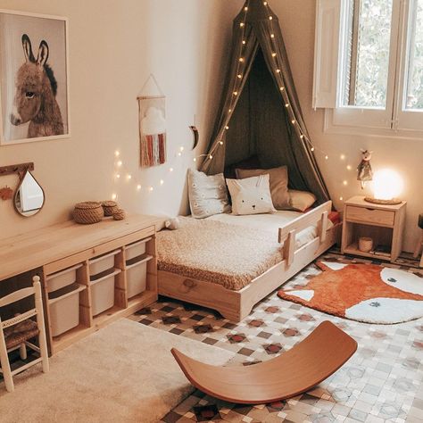 Toddler Boy Room Decor, Kids Rooms Inspo, Montessori Bedroom, Toddler Girl Room, Kids Bedroom Inspiration, Toddler Room Decor, Toddler Boys Room, Baby Room Inspiration, Toddler Bedroom