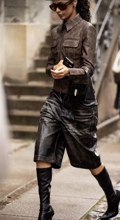 Black Culottes Outfit, Culottes Outfit, Black Culottes, Moda Chic, Copenhagen Style, Copenhagen Fashion Week, Looks Street Style, The Best Street Style, Best Street Style