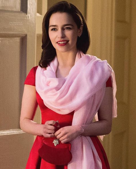 “@emilia_clarke as 'Louisa Clark' in her upcoming movie 'Me Before You', what a babe. ♥️ #mebeforeyou” Emillia Clark, Emilie Clarke, Emilia Clarke Daenerys Targaryen, Matthew Lewis, Jesse Metcalfe, Joanna Lumley, Vanessa Kirby, Avan Jogia, Ryan Guzman