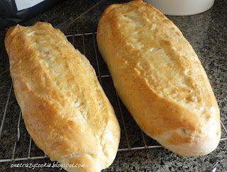 Crusty Italian Bread Recipe, Crusty Italian Bread, Crusty Bread Recipe, Italian Bread Recipes, Homemade Bread Recipes Easy, Artisan Bread Recipes, Italian Bread, Easy Bread Recipes, Crusty Bread