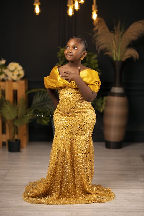 Lace Styles For Kids Girls Dresses, Lace Style For Kids, Gown For Children, Lace Style For Children, Kid Gowns Dresses, Gown Styles For Kids, Kids Lace Styles Nigerian, Lace Gown For Children, Lace Gown Styles For Kids