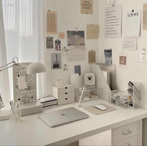 Desk Layout Aesthetic, Study Desk Ideas Minimalist, Aestethic Bedroom Ideas, Bedroom With Desk Layout, Korean Minimalist Room, Study Desk Aesthetic, Black Color Hairstyles, Hairstyles Black Hair, Desk Aesthetic