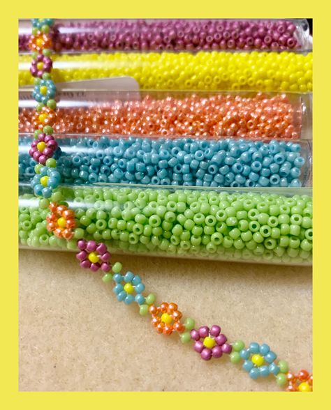 Daisy Chain Beading Tutorials, Daisy Seed Bead Pattern, Crochet Beaded Bracelets Patterns, Beaded Jewelry Patterns Free, Beaded Bracelets Patterns, Crochet Beaded Bracelets, Forest City, Bracelets Patterns, Bracelet Craft Diy