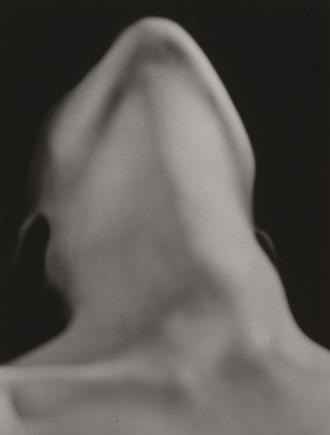 Man Ray | Anatomies | 1929 |Gelatin silver print | 8 7/8 x 6 3/4" (22.6 x 17.2 cm) Man Ray Photography, Francesca Woodman, Gelatin Silver Print, Man Ray, Visual Artist, Black And White Photography, Portrait Photographers, Photography Inspiration, Beautiful Art