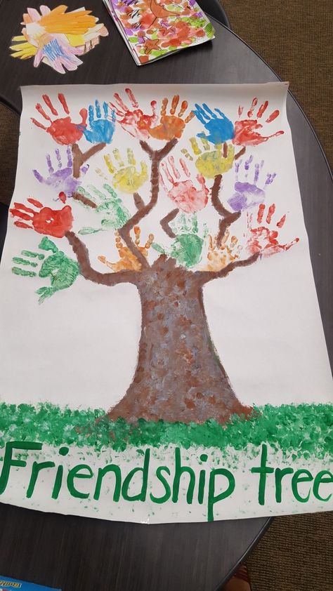 Friendship tree  #handprints #tree #friends Friendship Tree Crafts Preschool, Friendship Daycare Crafts, Friendship Handprints Preschool, Infant Friendship Crafts, Family And Friends Infant Art, Friends Week Preschool, Friendship Tree Preschool Hand Prints, Friendship Tree For Toddlers, Friendship Infant Art