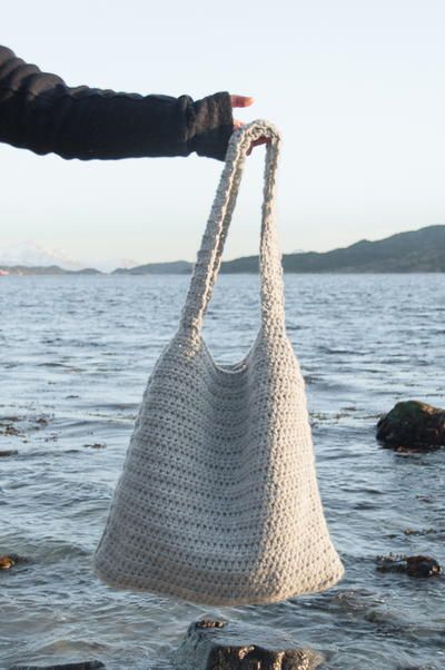 Croshay Bags, Knitted Bags Free Patterns, Tote Crochet, Crochet Beach Bags, Bag Crochet Pattern, Free Crochet Bag, Half Double Crochet Stitch, Crochet Terms, Crochet Bag Pattern Free