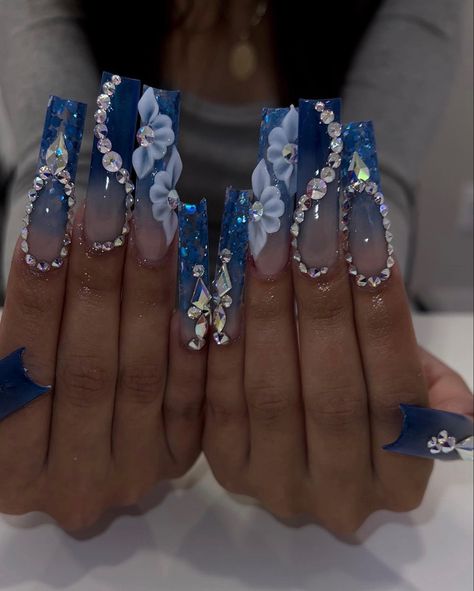 Blue Diamond Nails, Sweet 16 Nails, Blue Prom Nails, Mexican Nails, Quinceanera Nails, Blue Glitter Nails, Idea Nail, Blue Acrylic Nails, Nails Design With Rhinestones