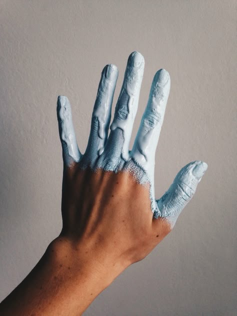 Pinterest: samingram3 ☆ Half Elf, Everything Is Blue, Hand Photography, Foto Art, Feeling Blue, 인물 사진, Blue Paint, Dragon Age, Blue Aesthetic