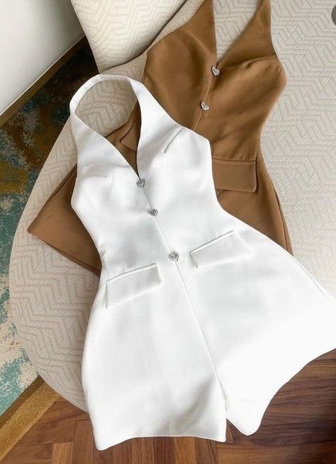 Romper Outfit Ideas, Rompers Outfit, Classy Short Dresses, Chic Dress Classy, Cute Modest Outfits, Cute Dress Outfits, Elegante Casual, Classy Casual Outfits, Fashion Mistakes