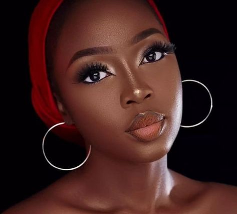 Like this photo? Apply it to your now! Or choose among thousands of other effects and their combinations. Race Makeup, Coco Makeup, Dark Skin Makeup Tutorial, Maquillage Yeux Cut Crease, Brown Girls Makeup, Lip Color Makeup, Makeup For Black Skin, Brown Skin Makeup, Makeup Artist Tips