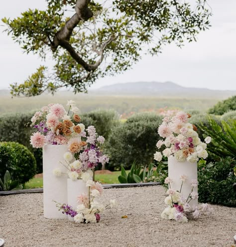 Italian Wedding Altar, Flower Wedding Arch Altars, Ground Ceremony Florals, Wedding Ground Arch, Ground Floral Arrangements Wedding, Grounded Floral Arches, Picnic Moodboard, Ceremony Flowers Altar, Ceremony Pillars