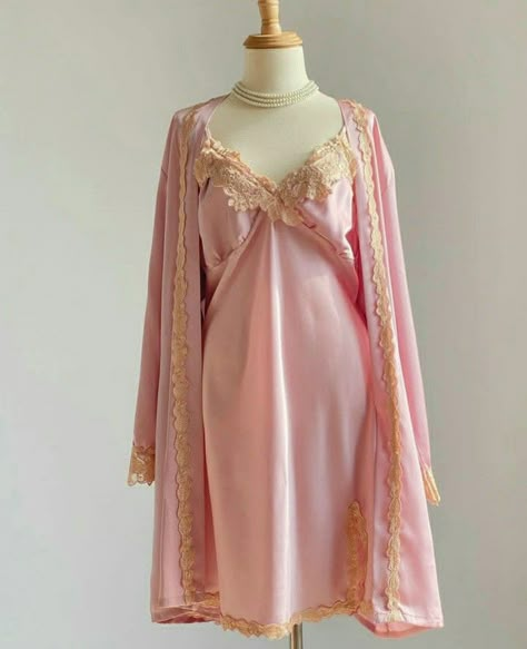 Cute Vintage Pajamas, 1950 Pajamas, 60s Pyjamas, Regency Era Sleepwear, 50s Pjs, 90s Pajamas Aesthetic, 1940s Pjs, 1940s Nightwear, 1940s Pyjamas