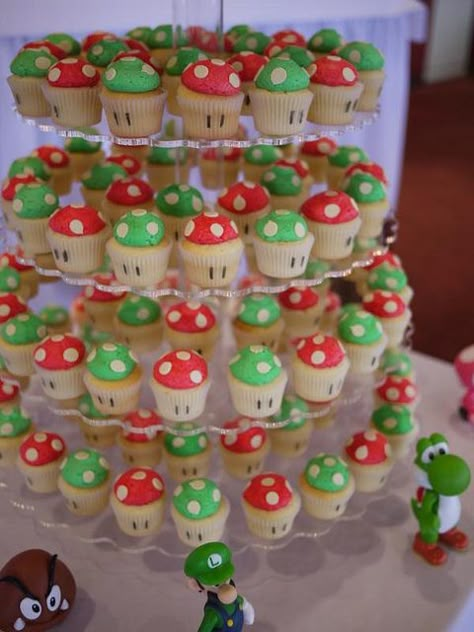 Super Mario Bros & 1UP Mushroom cupcakes Mario Kart Birthday, Mushroom Cupcakes, Super Mario Bros Party Ideas, Mario Party Ideas, Mario Brothers Birthday Party, Mario Kart Party, Princess Peach Party, Mario Bros Birthday Party Ideas, Nintendo Party