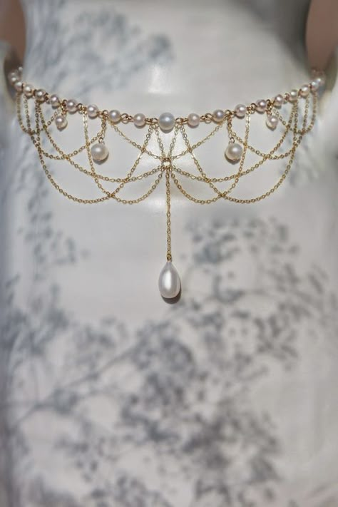 Elegant Bridal Jewelry Sets, Shoulder Necklace Wedding, Diy Freshwater Pearl Necklace, Celestial Wedding Jewelry, Pearl Star Necklace, Gold Pearl Jewelry Set, Waistband Jewellery, Aesthetics Necklace, Modern Jewelry Design Necklace