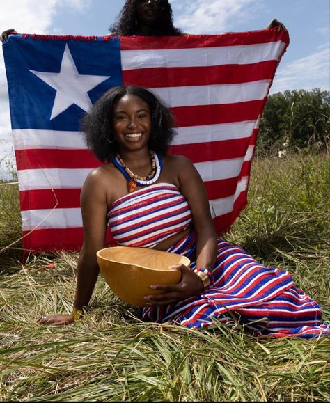 Traditional Liberian Clothing, Liberian Clothes, Africa Collage, Liberian Culture, Liberian People, Nina Core, Liberia Flag, Liberian Girl, Pretty Wallpaper Ipad