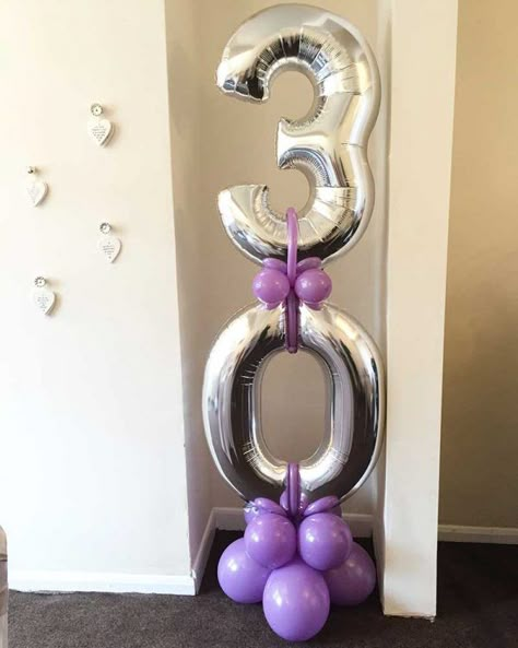 LETTER NUMBER BALLOONS | # 1 DELIVERY Big & Small Name Balloons, Balloon Displays, Best Letter, Anniversaire Diy, Small Balloons, Balloon Crafts, Balloon Display, Mini Balloons, Diy Balloon Decorations