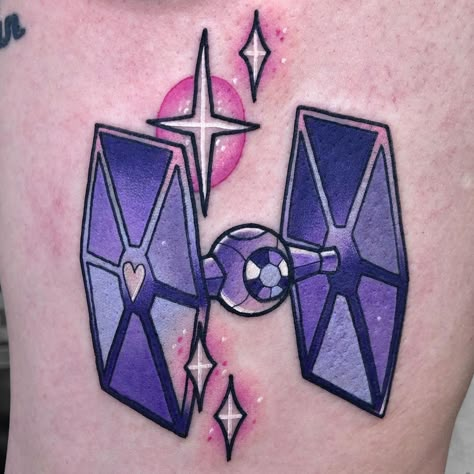 Star Wars Flash, 2023 Tattoo Ideas, Lightsaber Tattoo, Star Wars Tattoo Ideas, Kawaii Tattoos, Tattoo Memes, Tattoo Star, Neo Tattoo, Zelda Tattoo