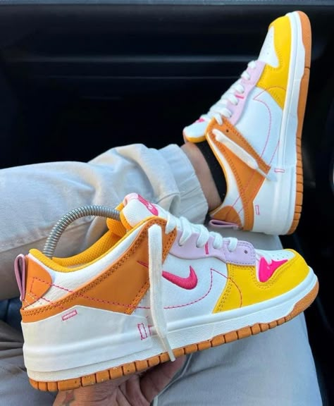 Pretty Sneakers, Trendy Shoes Sneakers, Preppy Shoes, Pretty Shoes Sneakers, Kicks Shoes, All Nike Shoes, Cute Nike Shoes, Fresh Shoes, Cute Sneakers