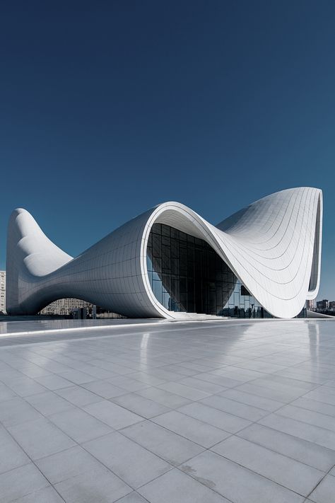 Famous Architecture Buildings, Zaha Hadid Buildings, Futurism Architecture, Neo Futurism, Hadid Architecture, Zaha Hadid Architecture, Zaha Hadid Design, Deconstructivism, Famous Architecture