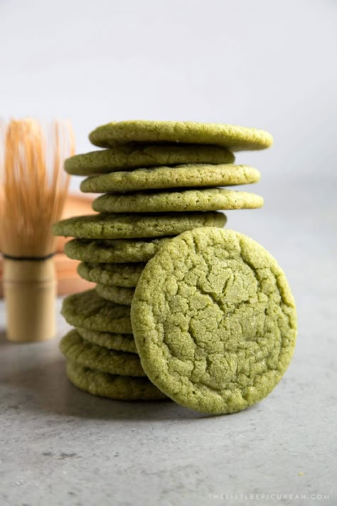 Matcha Sugar Cookies, Matcha Cookies Recipe, Green Cookies, Matcha White Chocolate, Resepi Biskut, Pistachio Recipes, Matcha Cookies, Pistachio Cookies, Matcha Recipes