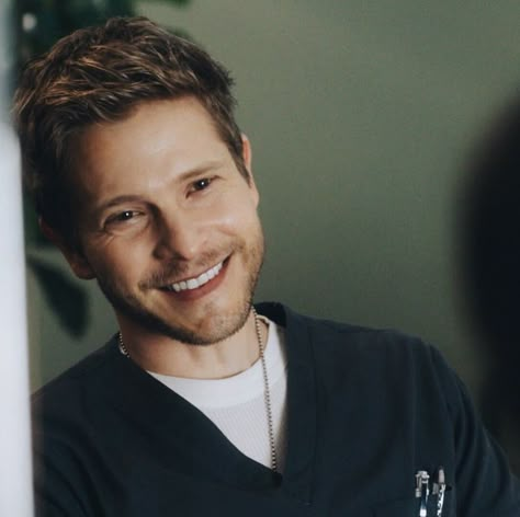 Male Tv Characters, Dr Conrad Hawkins, Conrad Hawkins The Resident, Conrad The Resident, The Resident Conrad, Matt Czuchry The Resident, The Resident Tv Show, Conrad Hawkins, Logan Huntzberger