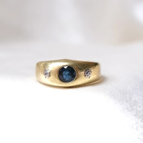 Victorian Diamond & Sapphire Signet Ring Wedding Signet Ring, Gold Sapphire Diamond Ring, Gold And Sapphire Engagement Ring, Engagement Rings Embedded Stone, Portrait Engagement Ring, Signet Ring Engagement, Inset Diamond Ring, Engagement Rings Not Diamond Stones, Unique Ring Setting