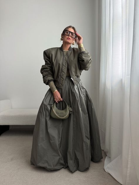 Maxi Dress Winter Outfit, Dress Winter Outfit, Fall Outfits Dresses, Pre Fall Outfits, Julia Marie, Maxi Dress Winter, Modest Casual Outfits, Atlanta Fashion, Fall Dress Outfit