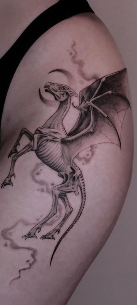 Horse Patronus Tattoo, Harry Potter Threstals Tattoo, Magical Creature Tattoo, Harry Potter Tattoos Leg, Phoenix Tattoo Harry Potter, Harry Potter Thestral Tattoo, Hungarian Horntail Tattoo, Thestral Drawing, Hippogriff Tattoo