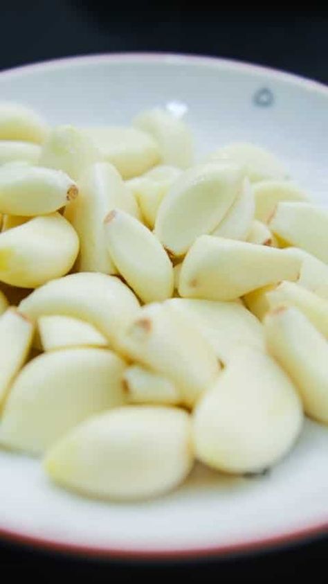 Benefits Of Swallowing Garlic, Garlic Cloves Benefits, Benefits Of Eating Garlic, Cloves Health Benefits, Cloves Benefits, Garlic Health Benefits, Garlic Benefits, Nutrition Guidelines, Garlic Clove