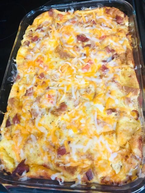 Egg Cream Cheese, Hash Brown Breakfast Casserole, Hash Brown Breakfast, Cream Cheese Breakfast, Hashbrown Casserole Recipe, Egg Cream, Sausage Hash, Breakfast Hashbrowns, Chicken Tikka Masala Recipes