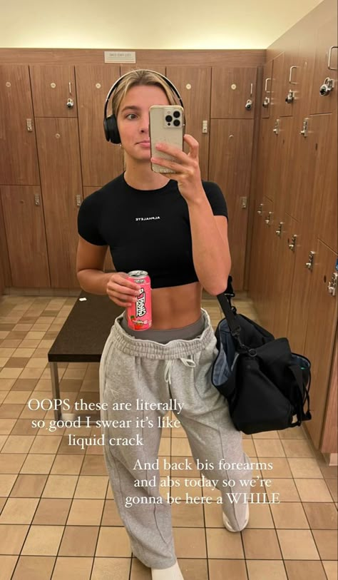 Gym Fit Inspo Summer, Cute Gym Fits Aesthetic, Gym Excersise, Gym Fit Aesthetic, Gym Fits Aesthetic, Gym Rat Aesthetic, Gym Aesthetic Outfits, Gym Outfit Aesthetic, Gym Outfits Aesthetic