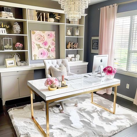 cozy_home_office_ideas_for_women_) (49) Cozy Small Home, Feminine Home Office Classy, Small Home Office Ideas For Women, Cozy Home Office Ideas, Creative Workspace Inspiration, Women Office Decor, Small Home Office Ideas, Office Ideas For Women, Office Design Trends