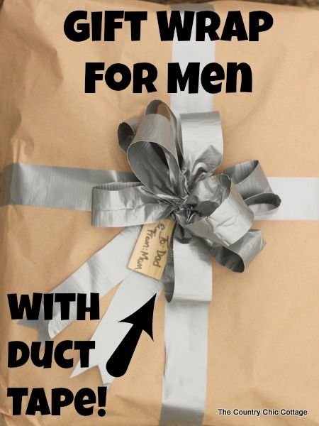 Gift wrap for men with duct tape -- a fun way to wrap gifts for guys!  Learn how to make a bow from duct tape! Gift Wrap For Men, Wrapping Gifts Ideas, Duct Tape Crafts, Gifts For Guys, Make A Bow, Gifts Wrapping, Technology Gifts, Bags Diy, Wrap Ideas