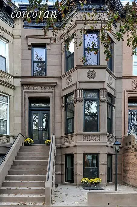 140 Rutland Rd, Brooklyn, NY 11225 | Zillow Bloxburg Nyc, Apartment Building Exterior, Ny Townhouse, Brownstone House, Duplex Homes, Brownstone Interiors, Nyc Brownstone, Brownstone Homes, New York Brownstone