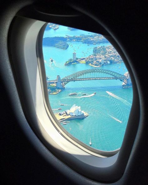 Great Barrier Reef Australia, Sydney Photography, Window With A View, Sydney Travel, Sydney City, Moving To Australia, Airplane Window, Airlie Beach, Sydney Harbour