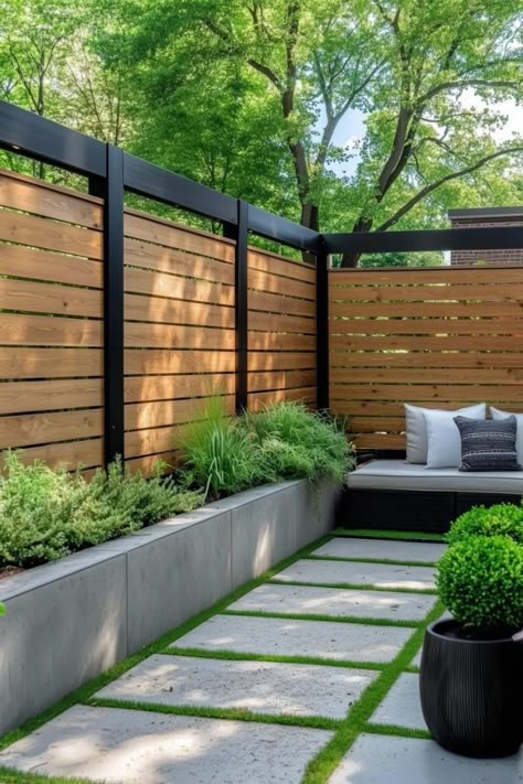 26 Horizontal Fence Ideas To Style Your Home’s Privacy Ipe Fence Horizontal, Fencing Panels Ideas, Simple Wood Fence Ideas, Pool Deck Fence Ideas, Tall Privacy Fence Ideas Front Yard, Planter Fence Ideas, Garden Fencing Design, Modern Pool Fence Ideas, Fence Horizontal Wood