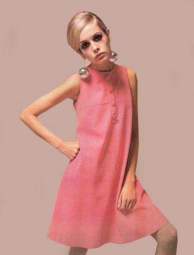 Chatter Busy: Twiggy Measurements Twiggy 1960s, Twiggy Model, 60s Twiggy, Colleen Corby, Fashion Guys, Fashion Through The Decades, Scooter Dress, Pattie Boyd, Jean Shrimpton