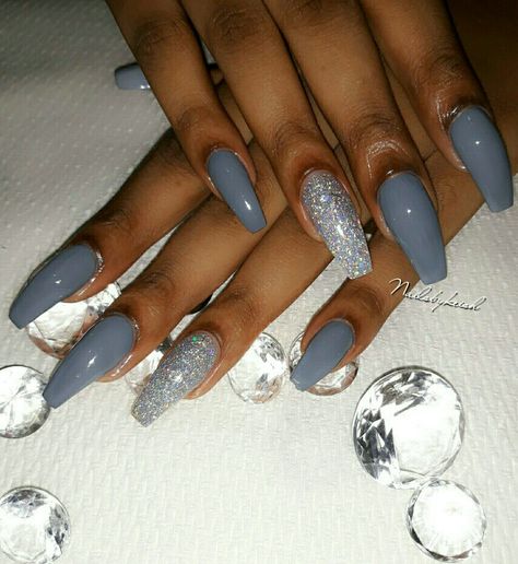 Dark Grey Acrylic Nails Coffin, January Nails Blue Grey, Stormy Blue Nails, Slate Blue Nails Design, Dusty Blue Acrylic Nails, Smokey Blue Nails, Grayish Blue Nails, Bluish Gray Nails, Greyish Blue Nails