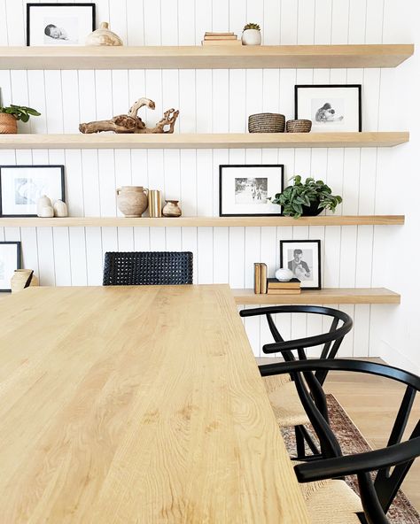 Dinning Room Shelves, Dining Room Floating Shelves, Dining Room Nook, Dining Room Shelves, Shelves Modern, Floating Shelf Decor, Shelf Decor Living Room, Wood Shelving, Van Conversions