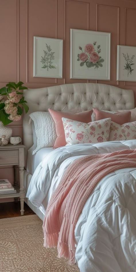 Pale Pink Room Bedrooms, Pale Pink Bedroom Ideas, Adult Pink Bedroom Ideas, Pink Adult Bedroom, Bedroom Wall Paint Ideas, Pale Pink Bedroom, Modern Pink Bedroom, Spring Bedroom Ideas, Couple's Bedroom