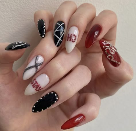 Stray Kids Inspired Nails Ate, Ate Nails Skz, K Pop Nails Skz, Lovejoy Nails, Stray Kids Manicure, Straykids Ate Nails, Stray Kids Nails Inspired, Skz Nails Design, Uñas Stray Kids