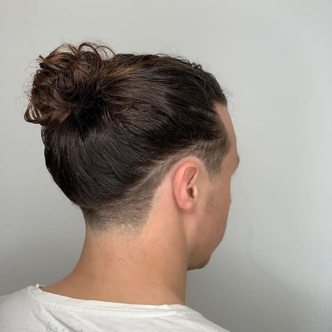 Men Long Hair Bun, Masculine Hairstyles, Mens Long Hair Undercut, Taper Fade Long Hair, Man Bun Haircut, Man Bun Undercut, Undercut Hairstyle, Man Bun Hairstyles, Undercut Long Hair