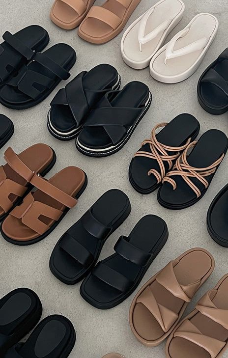 Trendy Shoes For Women Sandals, Classy Sandals, Trendy Slippers, Fancy Sandals, Female Footwear, Women Slippers Fashion, Pretty Sneakers, Trendy Heels, Pretty Sandals