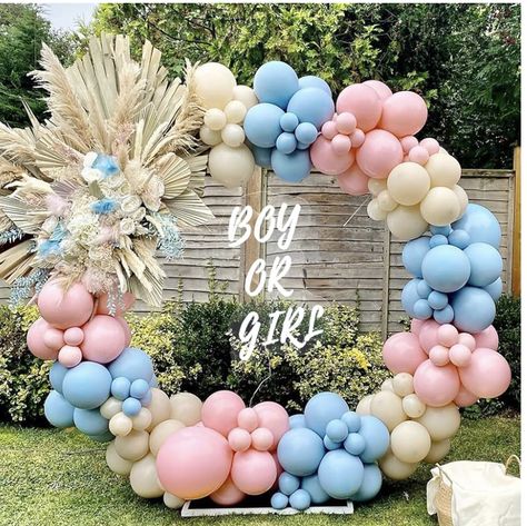 Diy Gender Reveal, Gender Reveal Decor, Gender Reveal Baby Shower Themes, Garland Balloon, Gender Reveal Party Theme, Boy Or Girl Baby, Balloons Arch, Gender Reveal Themes, 1 Balloon