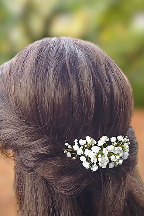 Flower hair comb with white flowers gypsophila (babys breath). Made of foam EVA material. The total length is 3.5'' (9 cm). Every flower detail and the assembly are carefully handmade done. #babysbreath #gypsophila #weddinghair Hair Do Wedding, Flower On Hair, Floral Interior Decor, Gypsophila Hair, Floral Hair Piece Wedding, White Gypsophila, Flower Hair Clips Wedding, Hair Clips Wedding, Floral Wedding Hair