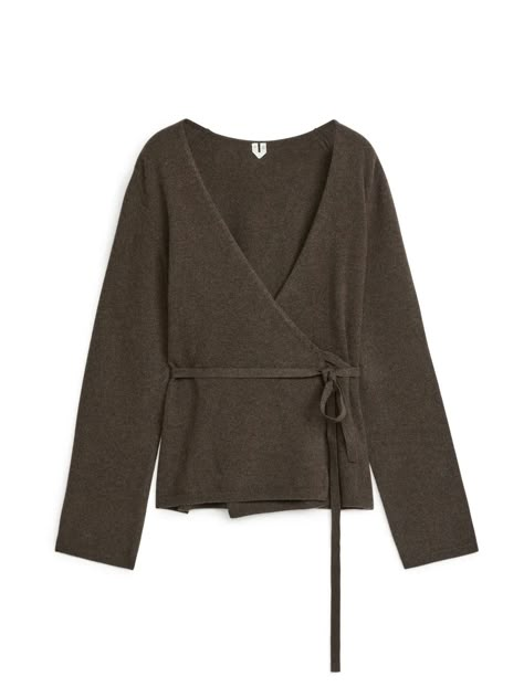 The 7 Best Affordable Cashmere Brands on the High Street | Who What Wear UK Luxury Wrap Cardigan For Fall, Arket Cashmere Roll Neck, Essentials Pullover Sweater Linin, Arket Clothing, Arket Womenswear, Cashmere Wrap, Wool Wrap, Work Fits, Stockholm Style