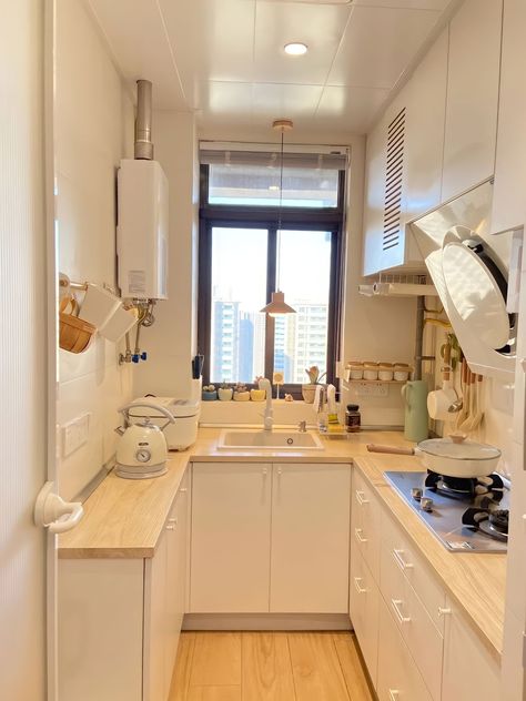 Small Kitchen Design Layout, Korean Apartment, Tiny Kitchen Design, Desain Pantry, Kitchen Styles, Dream Apartment Decor, Study Stationery, Small Kitchen Decor, Kitchen Designs Layout